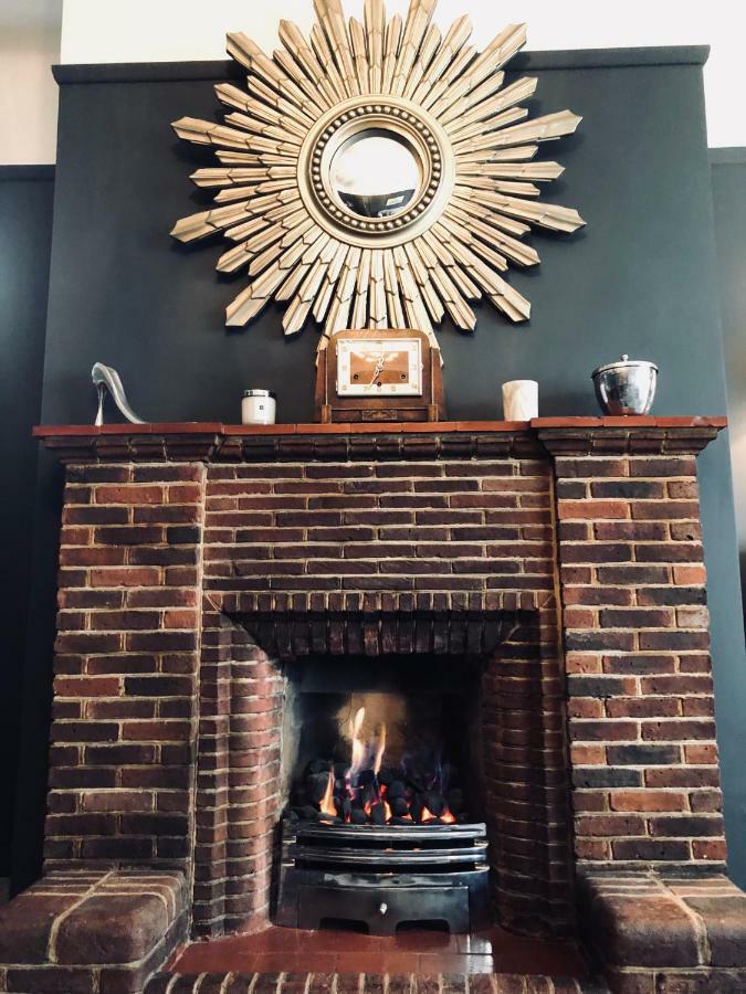 The Niche Bed & Breakfast Eastbourne Bagian luar foto